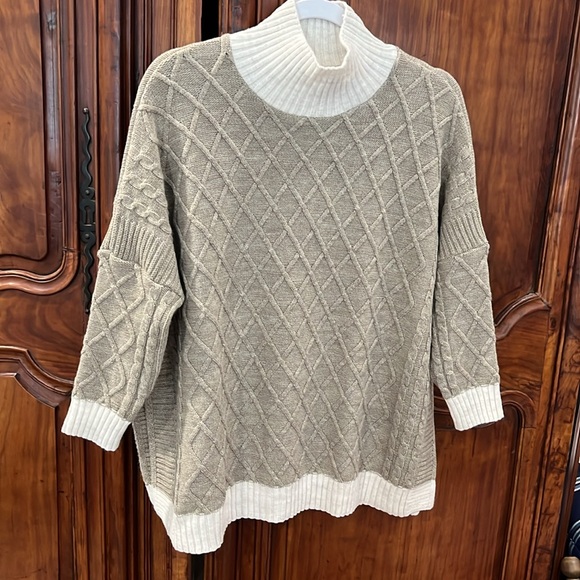 Mersea The Lisbon Traveler sweater - Picture 2 of 6